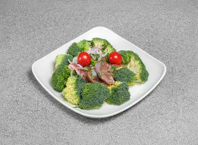 Fried Lamb with Black Pepper and Broccoli