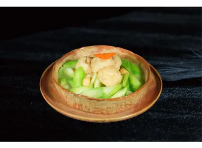 Braised Loofah with Fish Curd