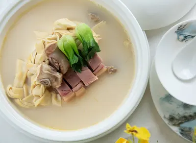 Bamboo Shoots, Sauteed Pork and Bean Curd Soup (Standard)