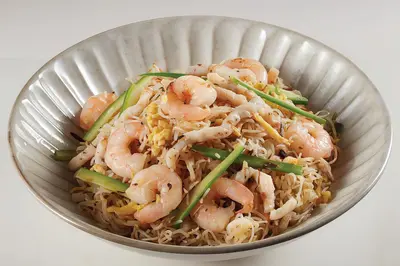 Fried Rice Vermicelli with Preserved Vegetables