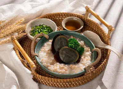 Guangdong styled Century Egg with Pork Congee