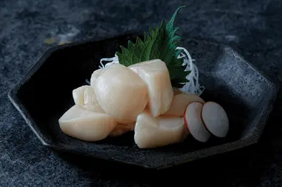 Scallop Sashimi (3 pcs.)