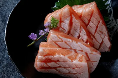 Prime Salmon Sashimi (4 pcs)
