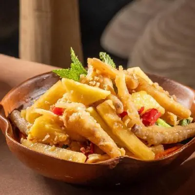 Dail-flavoured Chicken Feet